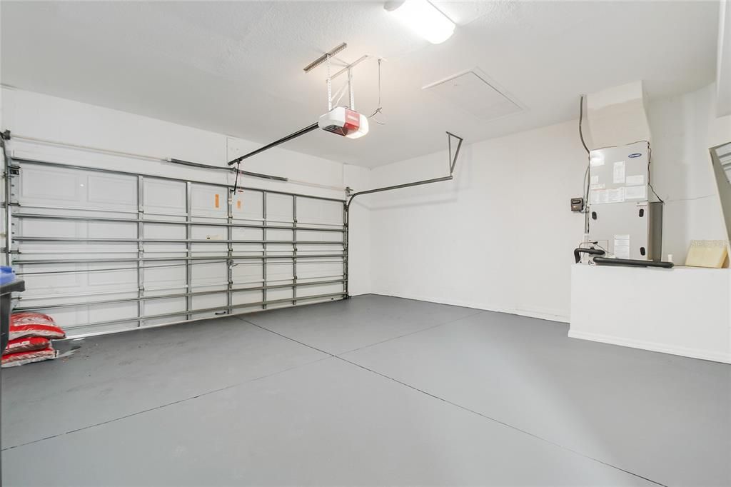 For Rent: $4,000 (3 beds, 2 baths, 2077 Square Feet)