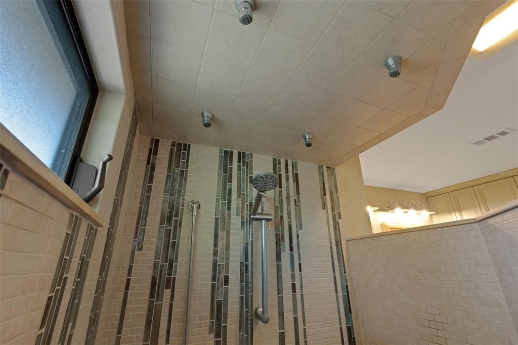 На продажу: $575,000 (5 спален, 3 ванн, 3058 Квадратных фут)