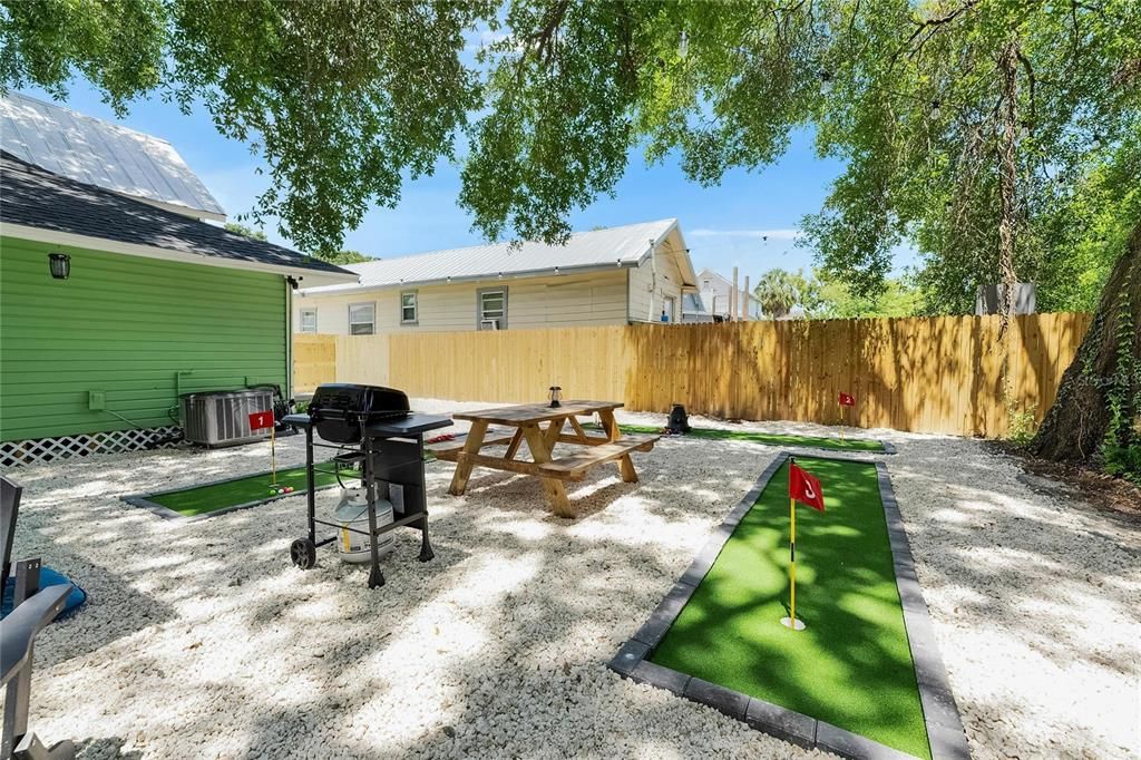 For Sale: $375,000 (3 beds, 2 baths, 1097 Square Feet)