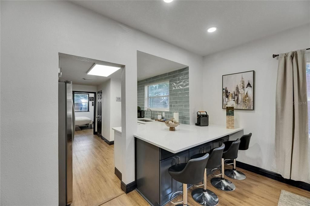 For Sale: $375,000 (3 beds, 2 baths, 1097 Square Feet)