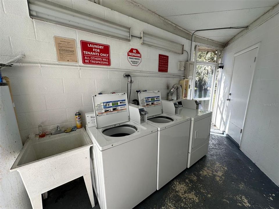 For Rent: $1,300 (2 beds, 1 baths, 790 Square Feet)