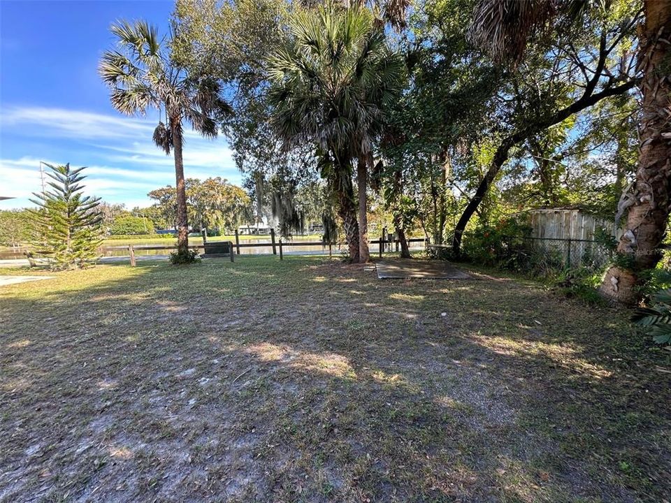 For Rent: $1,300 (2 beds, 1 baths, 790 Square Feet)