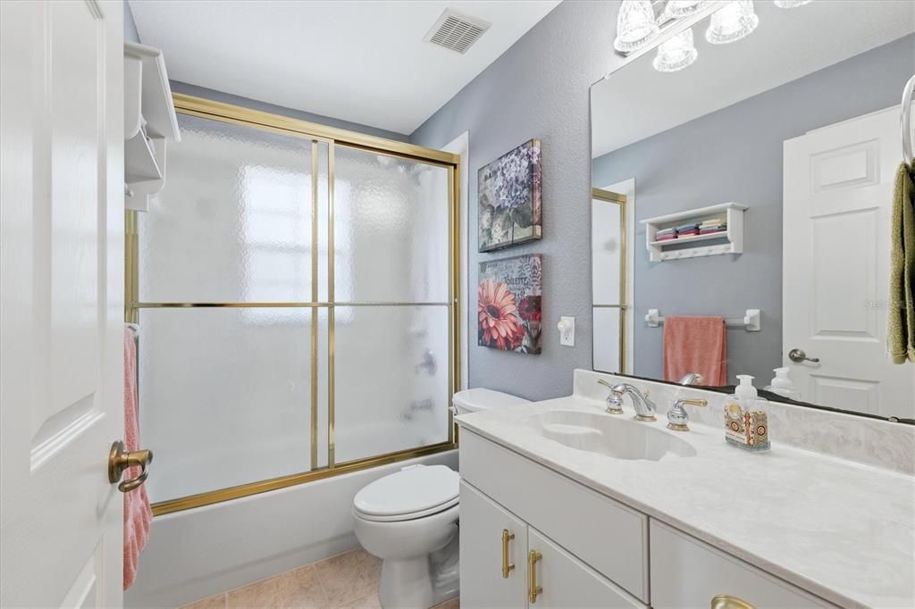 На продажу: $345,000 (3 спален, 2 ванн, 1627 Квадратных фут)