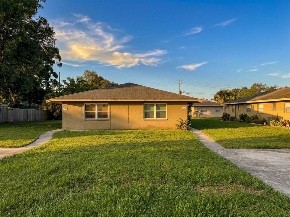For Rent: $1,295 (2 beds, 1 baths, 985 Square Feet)