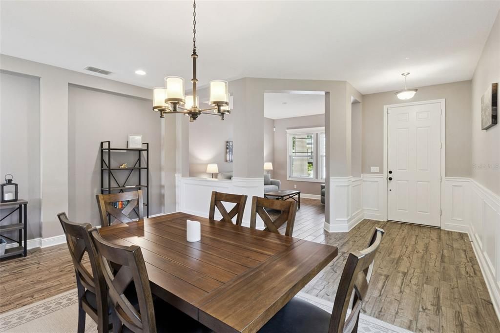 For Sale: $910,000 (5 beds, 4 baths, 3505 Square Feet)