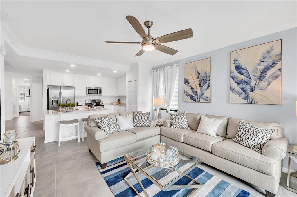For Rent: $2,400 (3 beds, 2 baths, 1301 Square Feet)