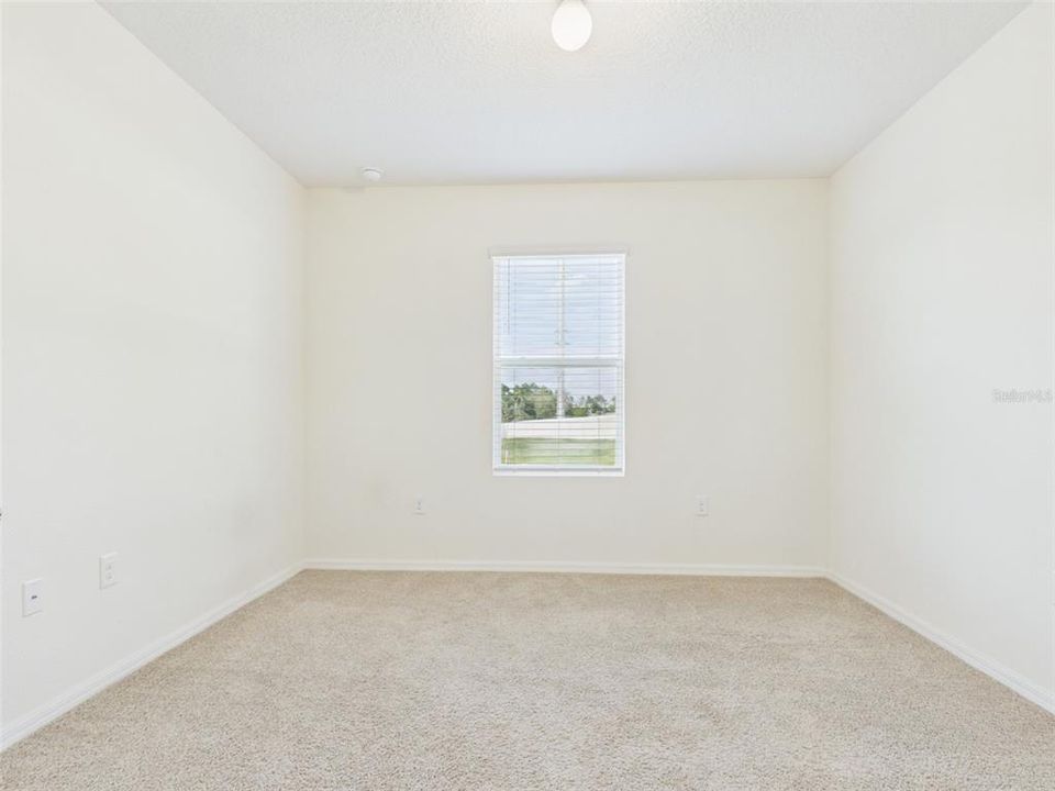 For Rent: $2,400 (4 beds, 2 baths, 1827 Square Feet)