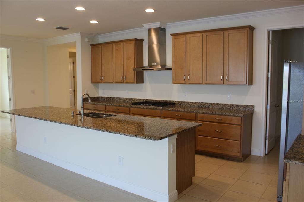 For Rent: $4,200 (2 beds, 2 baths, 2298 Square Feet)