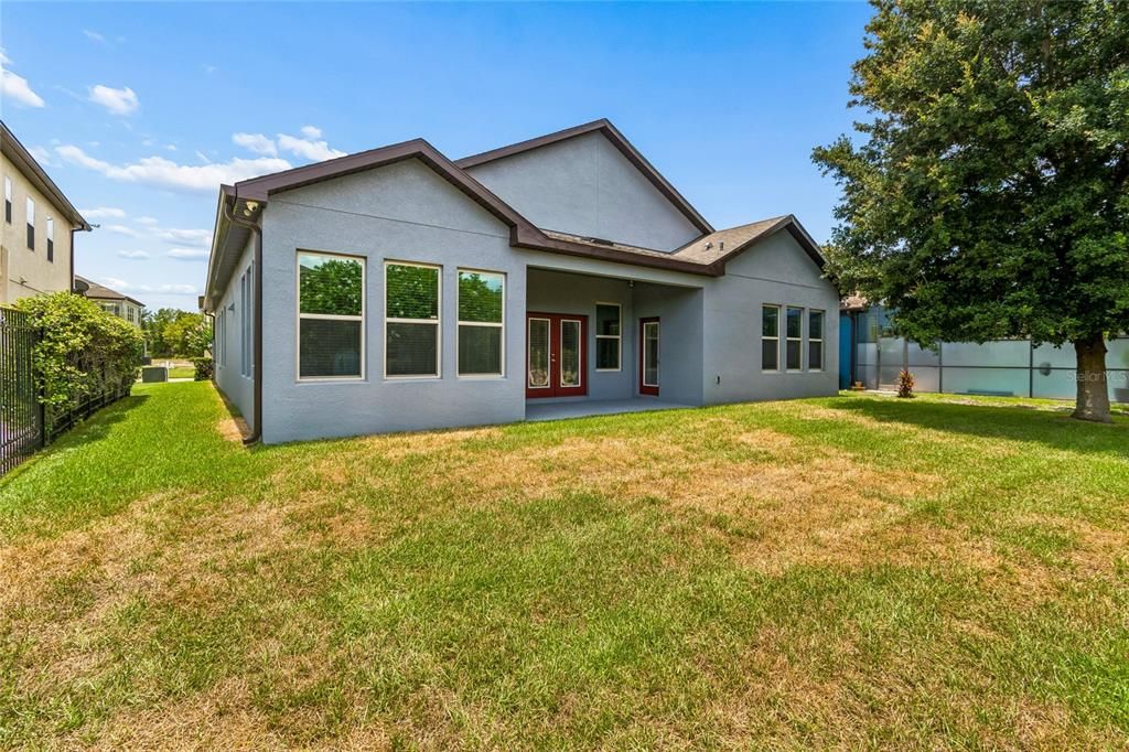 For Sale: $550,000 (4 beds, 3 baths, 2716 Square Feet)