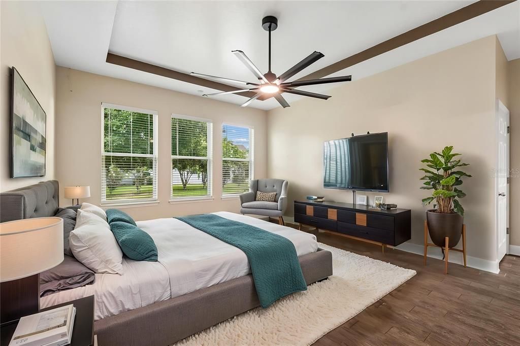 For Sale: $550,000 (4 beds, 3 baths, 2716 Square Feet)