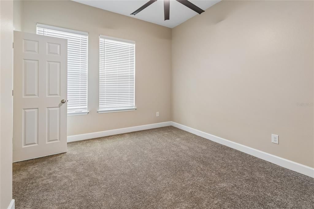 For Sale: $550,000 (4 beds, 3 baths, 2716 Square Feet)