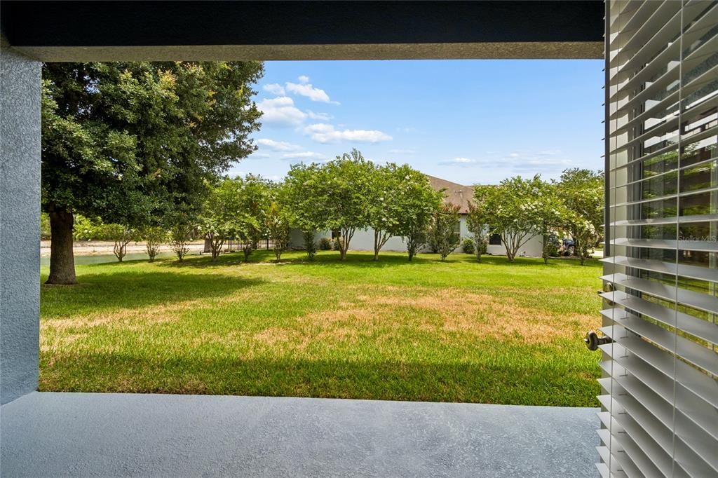 For Sale: $550,000 (4 beds, 3 baths, 2716 Square Feet)