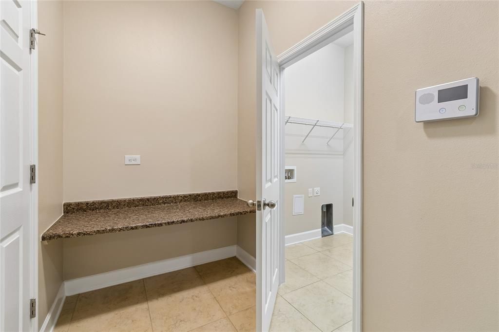 For Sale: $550,000 (4 beds, 3 baths, 2716 Square Feet)