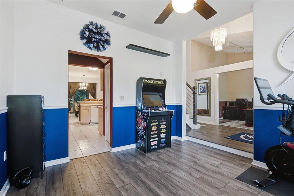 En Venta: $725,000 (4 camas, 3 baños, 2878 Pies cuadrados)
