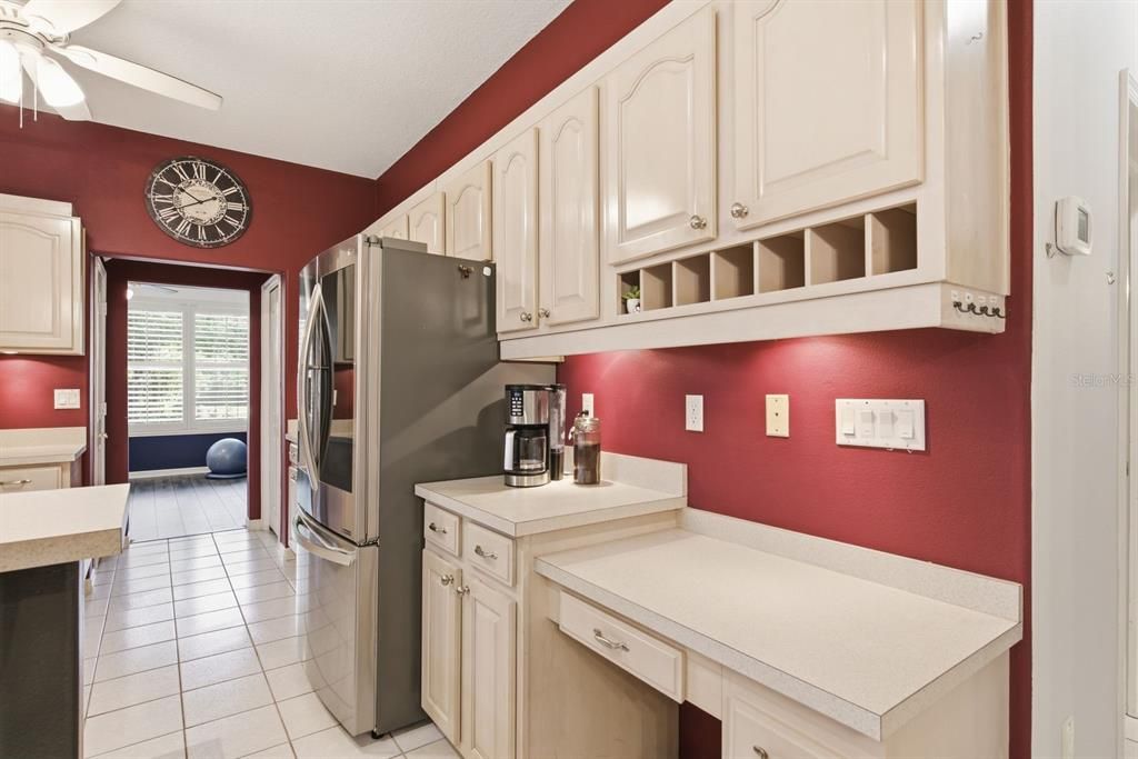 En Venta: $725,000 (4 camas, 3 baños, 2878 Pies cuadrados)