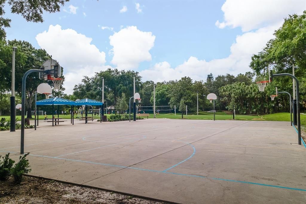 En Venta: $725,000 (4 camas, 3 baños, 2878 Pies cuadrados)