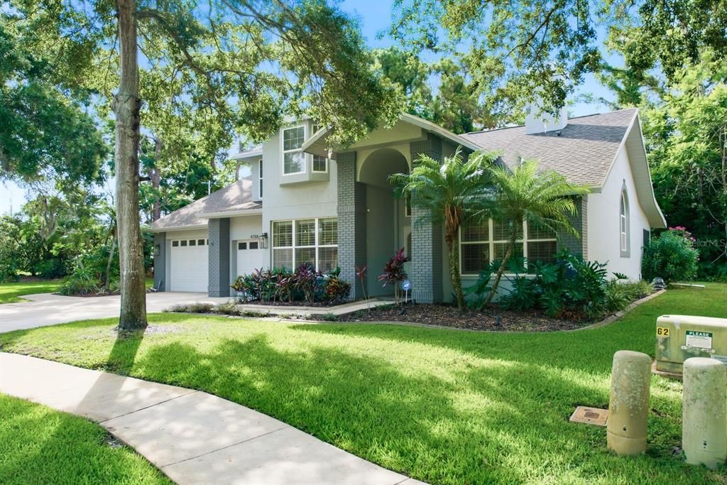 En Venta: $725,000 (4 camas, 3 baños, 2878 Pies cuadrados)