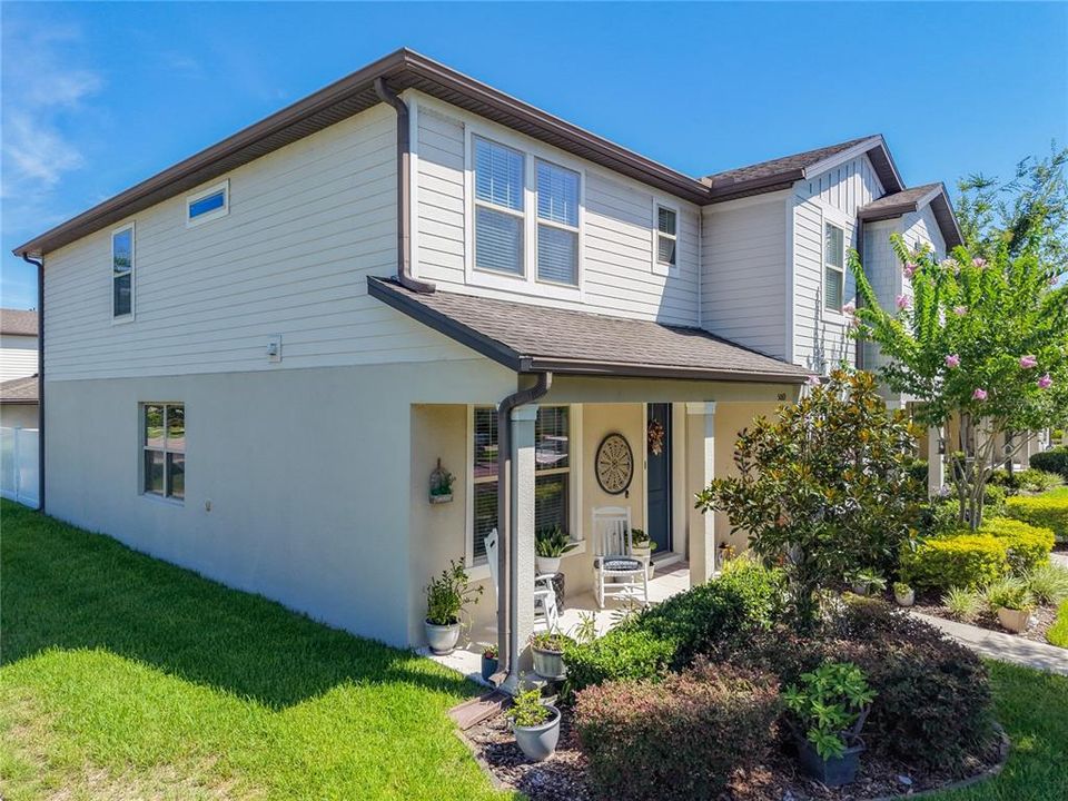 For Sale: $329,990 (2 beds, 2 baths, 1617 Square Feet)