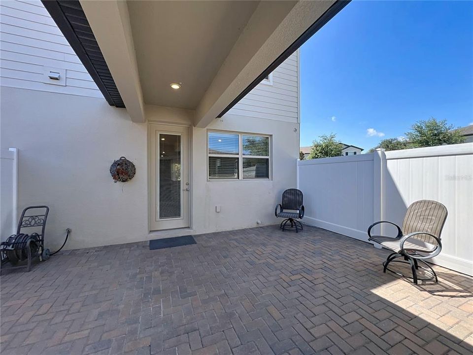 For Sale: $329,990 (2 beds, 2 baths, 1617 Square Feet)