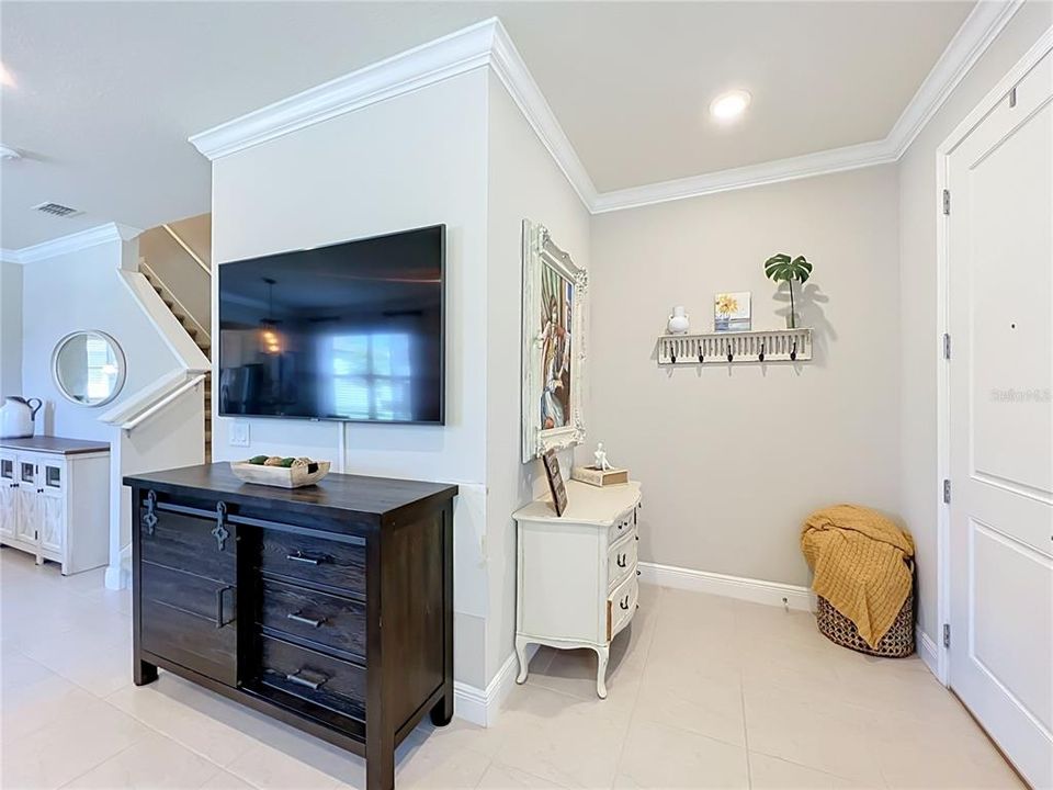 For Sale: $329,990 (2 beds, 2 baths, 1617 Square Feet)