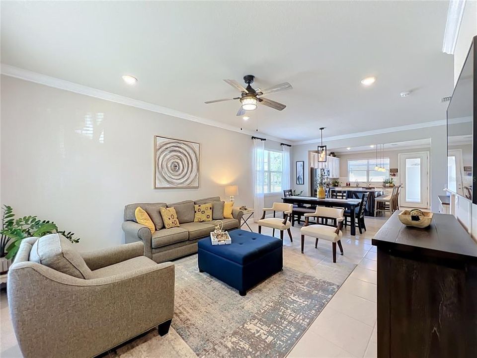 For Sale: $329,990 (2 beds, 2 baths, 1617 Square Feet)