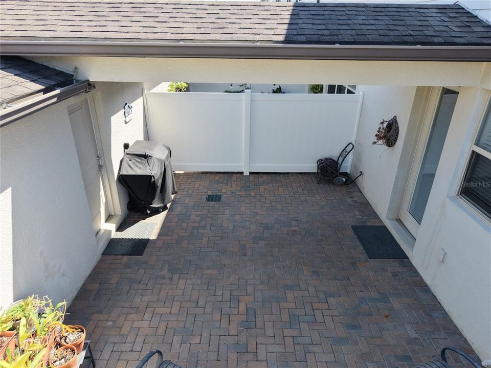 For Sale: $329,990 (2 beds, 2 baths, 1617 Square Feet)