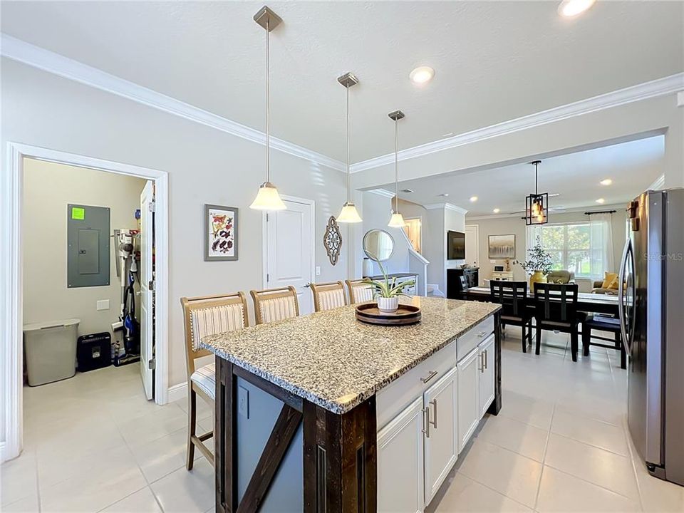 For Sale: $329,990 (2 beds, 2 baths, 1617 Square Feet)