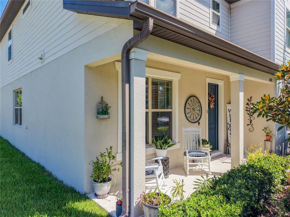 For Sale: $329,990 (2 beds, 2 baths, 1617 Square Feet)