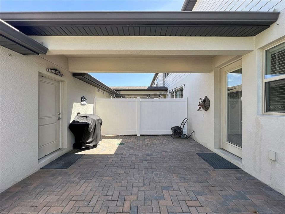 For Sale: $329,990 (2 beds, 2 baths, 1617 Square Feet)
