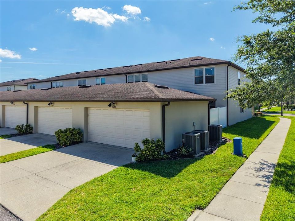 For Sale: $329,990 (2 beds, 2 baths, 1617 Square Feet)