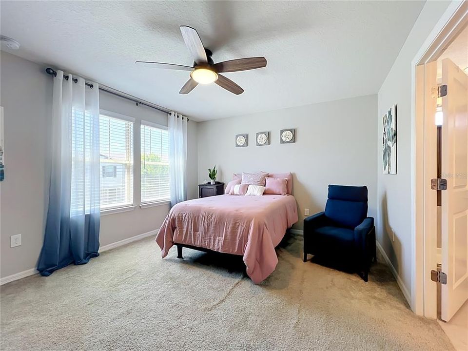 For Sale: $329,990 (2 beds, 2 baths, 1617 Square Feet)