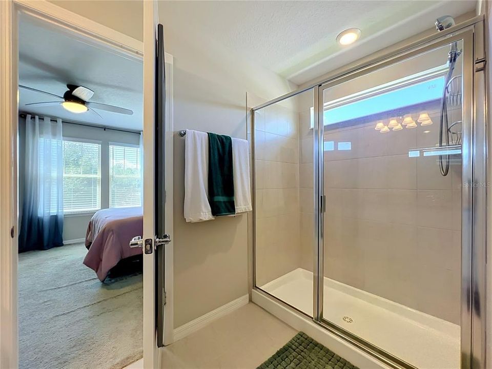 For Sale: $329,990 (2 beds, 2 baths, 1617 Square Feet)