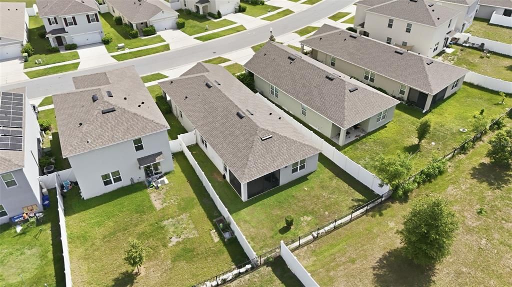 На продажу: $319,900 (3 спален, 2 ванн, 1645 Квадратных фут)