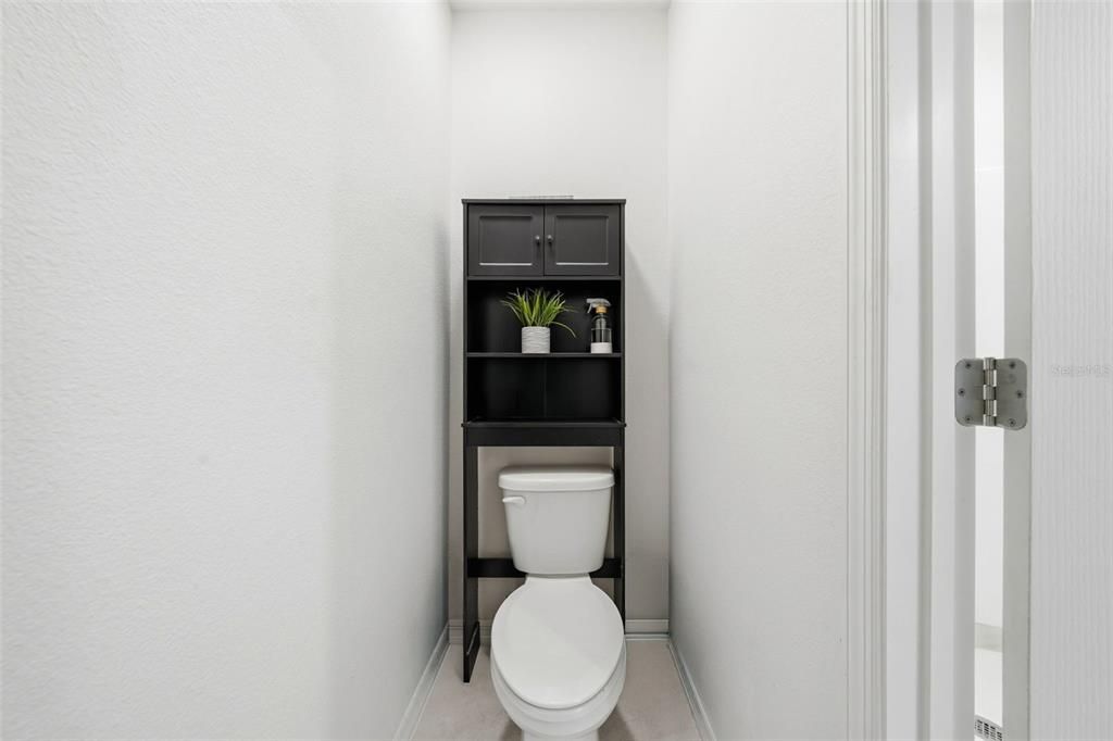 На продажу: $319,900 (3 спален, 2 ванн, 1645 Квадратных фут)