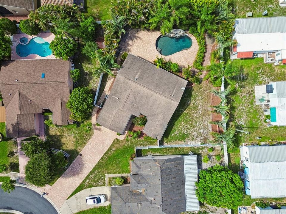 For Sale: $589,900 (4 beds, 2 baths, 1884 Square Feet)