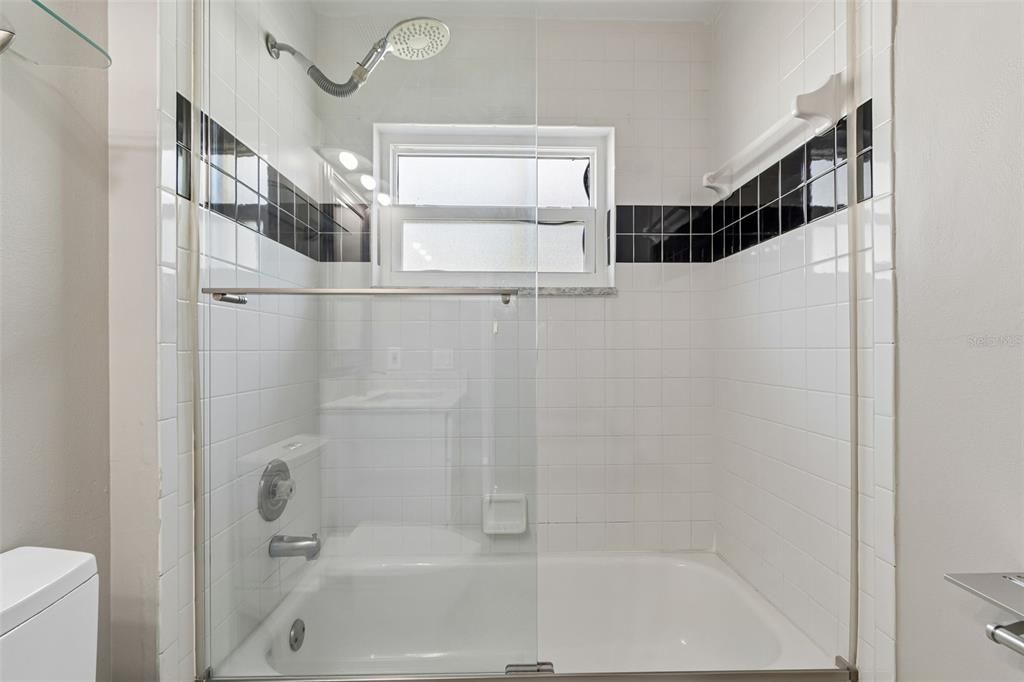 For Sale: $589,900 (4 beds, 2 baths, 1884 Square Feet)