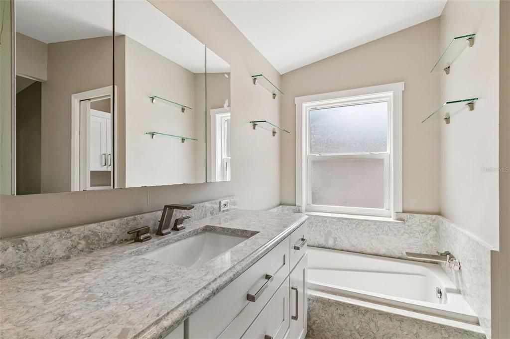 For Sale: $589,900 (4 beds, 2 baths, 1884 Square Feet)