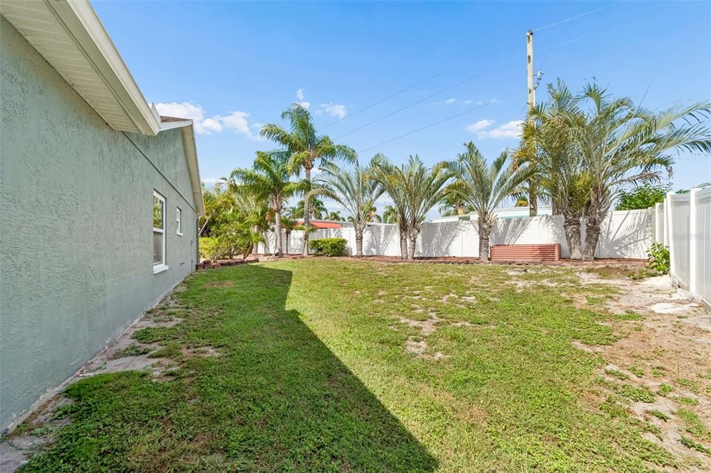 For Sale: $589,900 (4 beds, 2 baths, 1884 Square Feet)