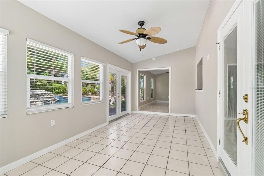 For Sale: $589,900 (4 beds, 2 baths, 1884 Square Feet)