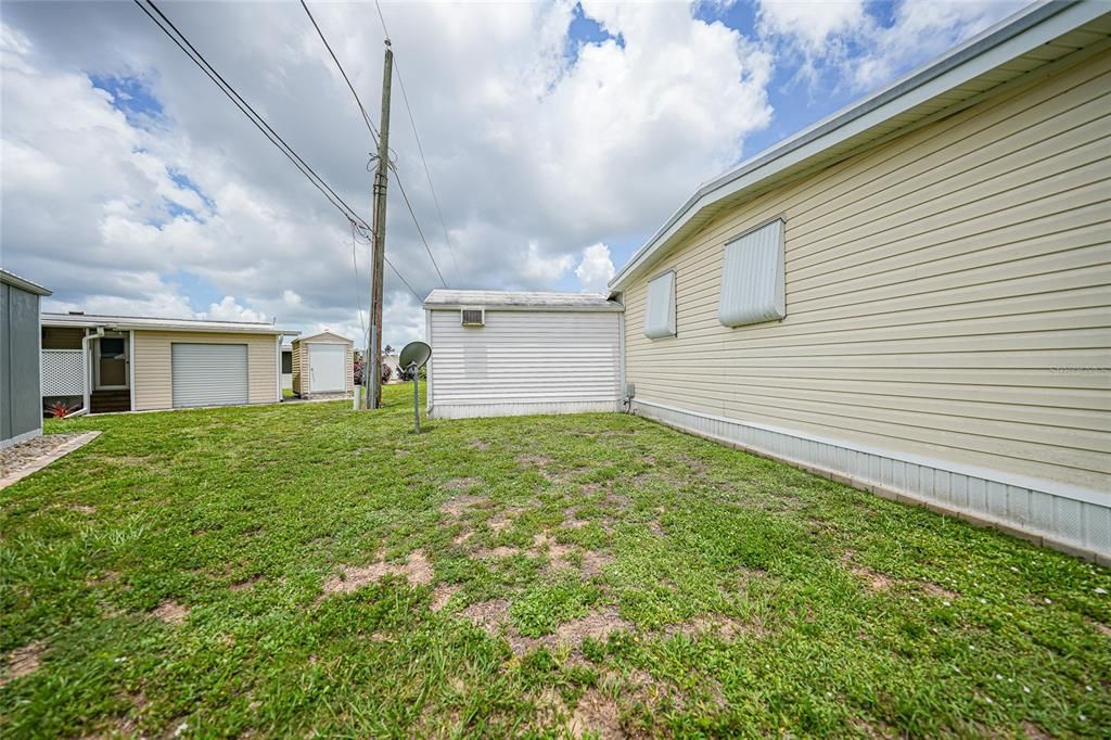 For Sale: $195,000 (2 beds, 2 baths, 1600 Square Feet)