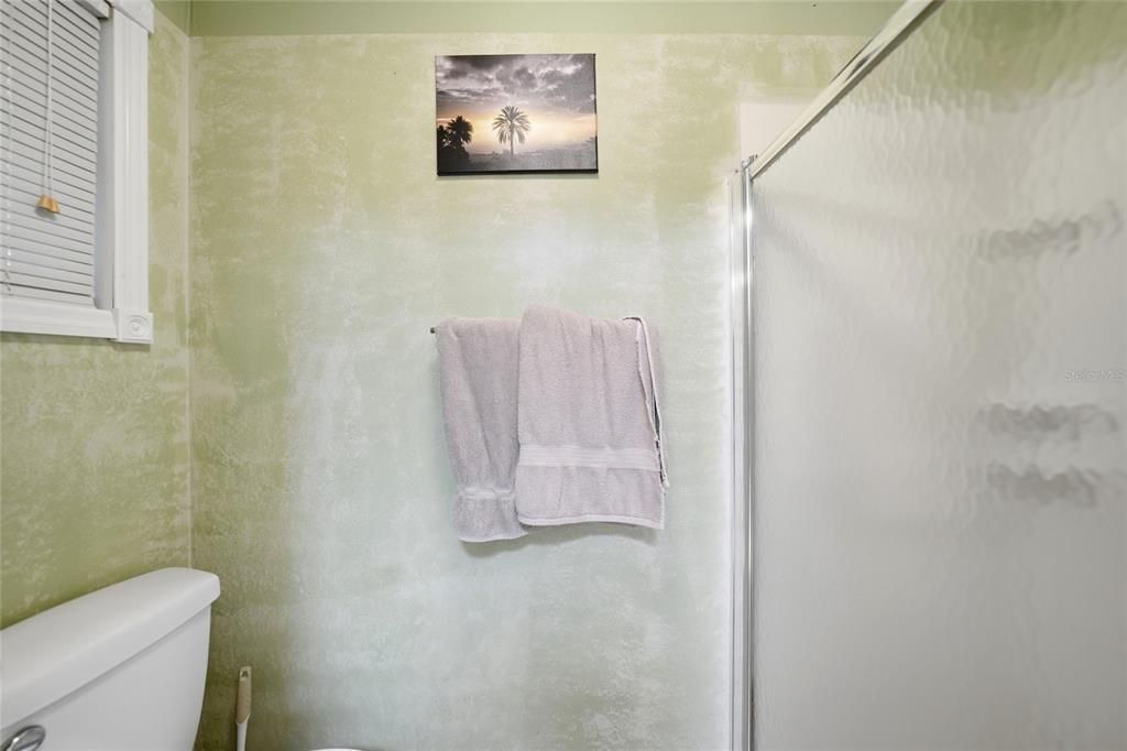 For Sale: $195,000 (2 beds, 2 baths, 1600 Square Feet)