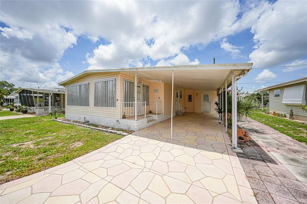 For Sale: $195,000 (2 beds, 2 baths, 1600 Square Feet)