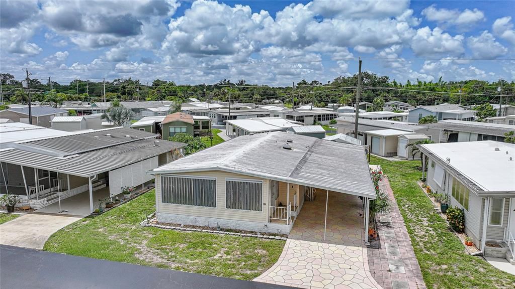 For Sale: $195,000 (2 beds, 2 baths, 1600 Square Feet)