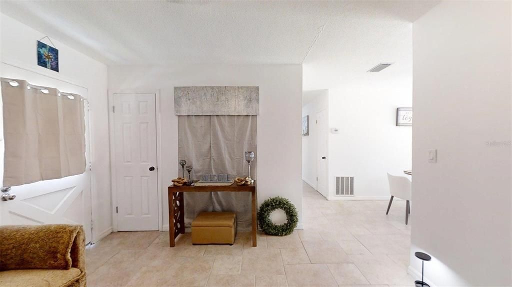 For Rent: $1,965 (3 beds, 2 baths, 1106 Square Feet)