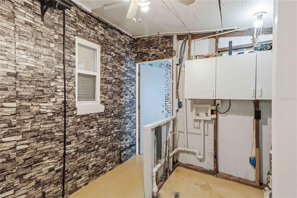 For Rent: $3,600 (2 beds, 2 baths, 960 Square Feet)