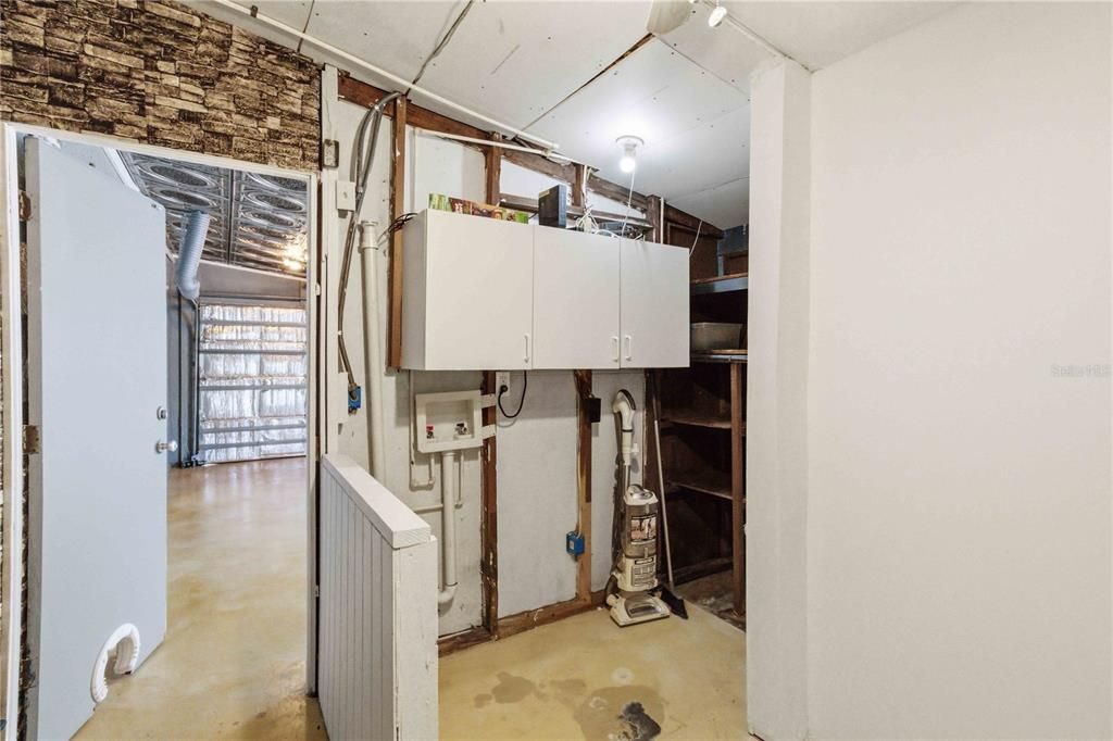 For Rent: $3,600 (2 beds, 2 baths, 960 Square Feet)