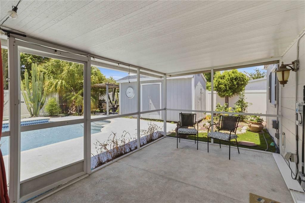 For Rent: $3,600 (2 beds, 2 baths, 960 Square Feet)