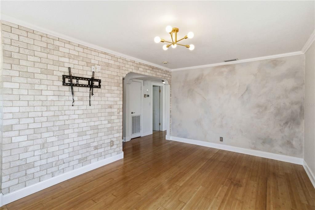 For Rent: $3,600 (2 beds, 2 baths, 960 Square Feet)