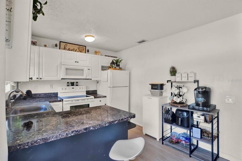 For Sale: $250,000 (4 beds, 2 baths, 1100 Square Feet)