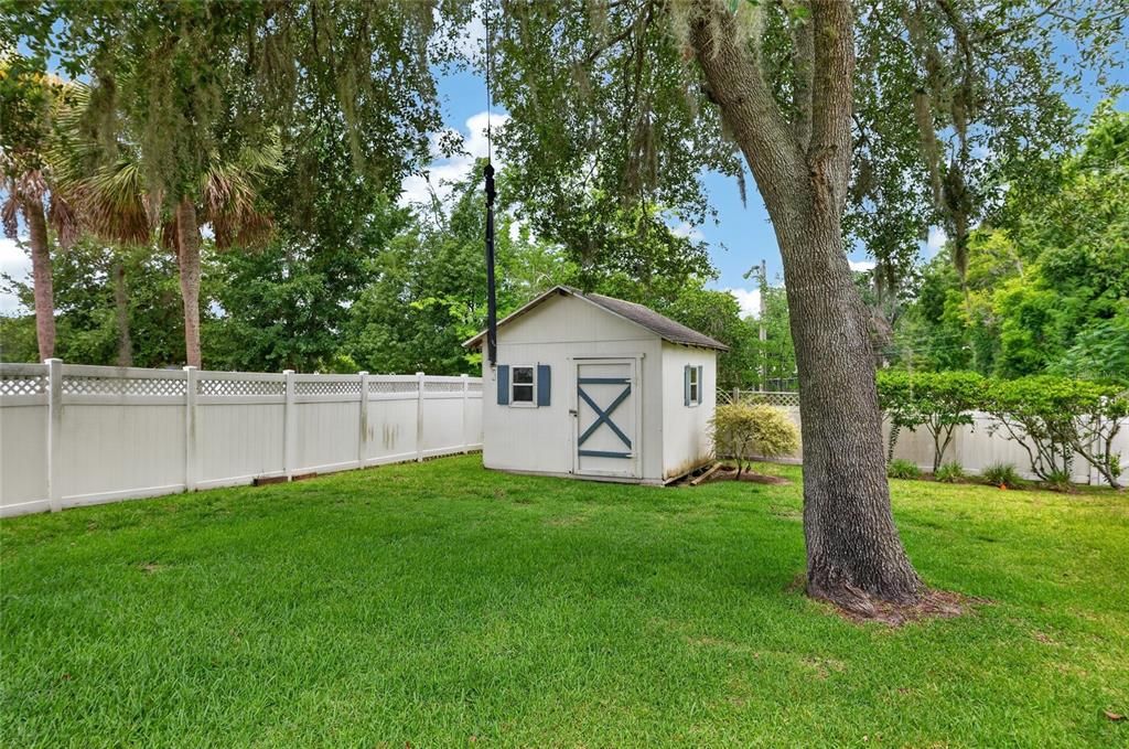 For Sale: $445,750 (3 beds, 2 baths, 1701 Square Feet)